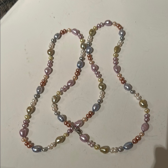 Elegant Pearl Necklace Set - Picture 6 of 8